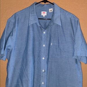 Levi's Men's Casual Short-Sleeve Button-Down Shirt in Blue